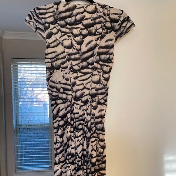 💯Authentic Roberto Cavalli Feather Cap Sleeve - Picture 8 of 12